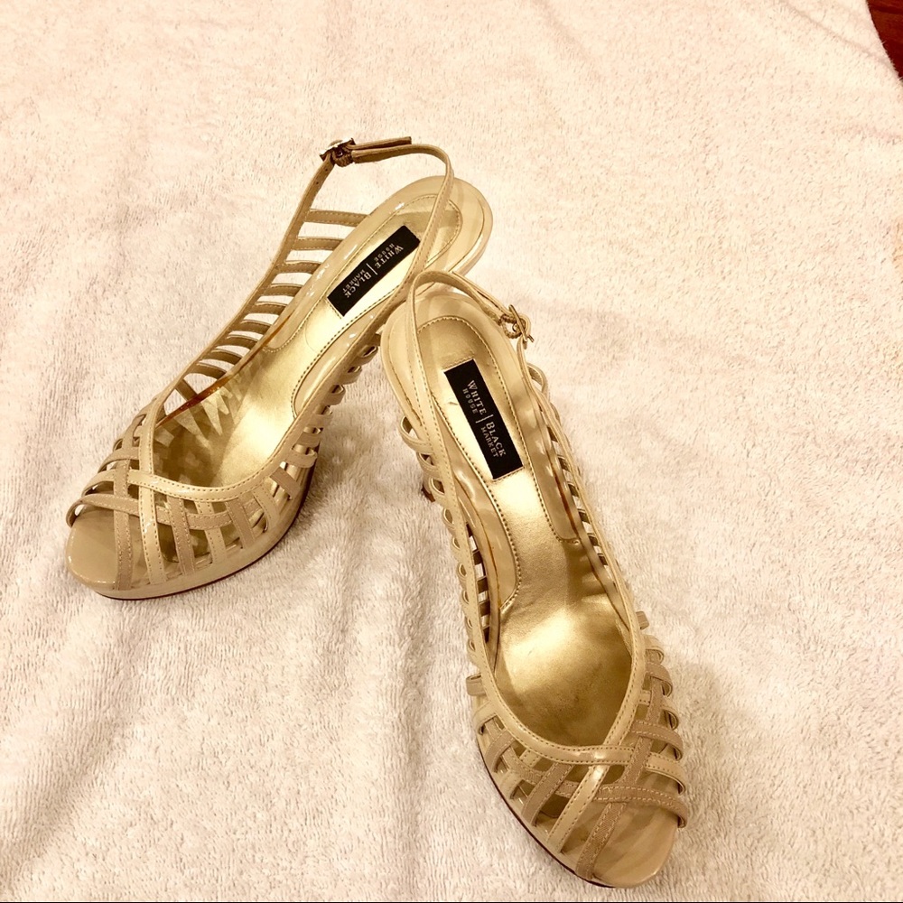 White house Black market tan strappy heels size 7